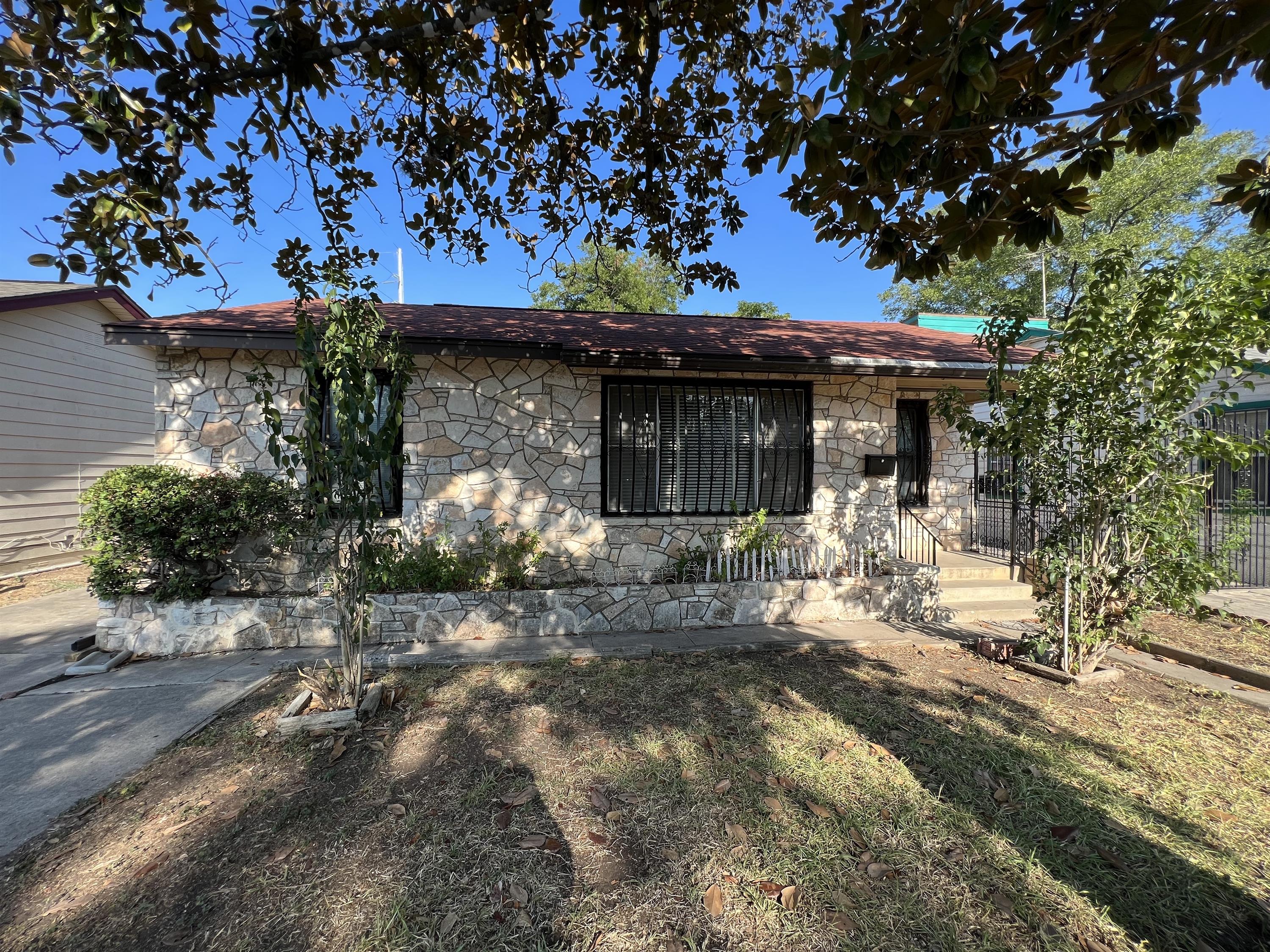 119 Mazzurana Street